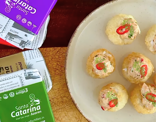 Knusprige Thunfisch-Reisbällchen mit würzig-cremiger Füllung 🐟