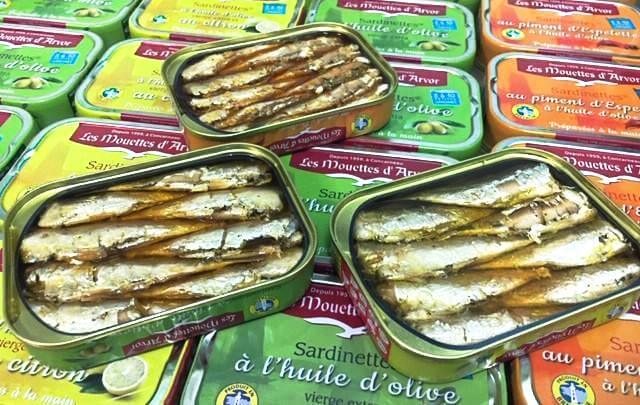 Sardinettes | Olivenöl mit Piment d’Espelette | Les Mouettes d’Arvor | Concarneau | Frankreich