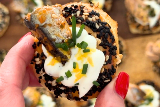 Eleganter Blätterteig Snack mit Thunfisch & Sardinen