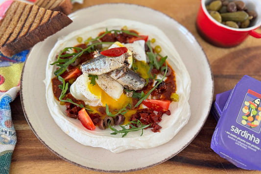 Sardinen, Labneh & pochiertes Ei – cremig & würzig